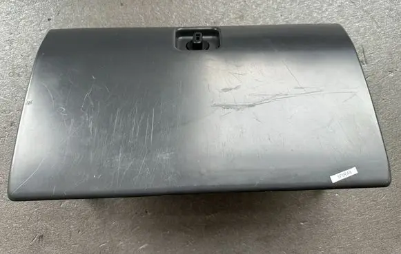 Nissan Patrol Y60 Glove box lid/cover 6852001J01