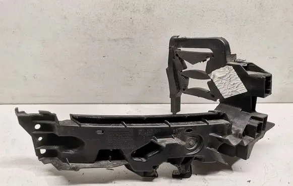 Audi Q5 SQ5 Headlight/headlamp mounting bracket 8R0805608