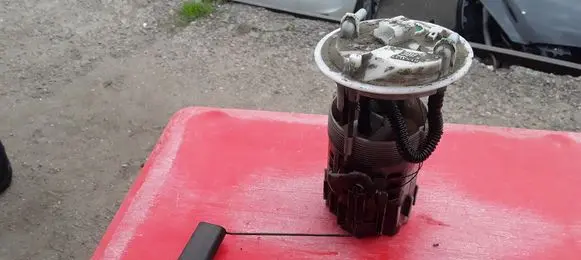 Renault Megane II In-tank fuel pump 8200288808