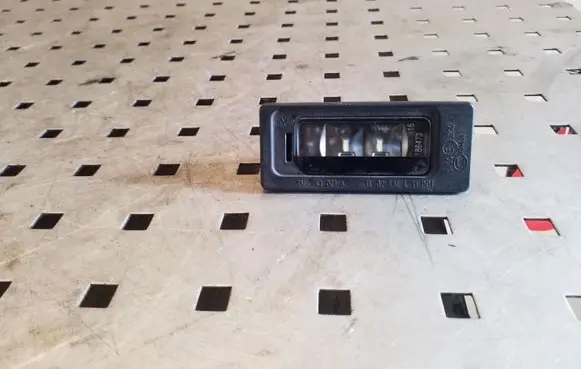Volkswagen PASSAT B8 Number plate light 3AF943021A