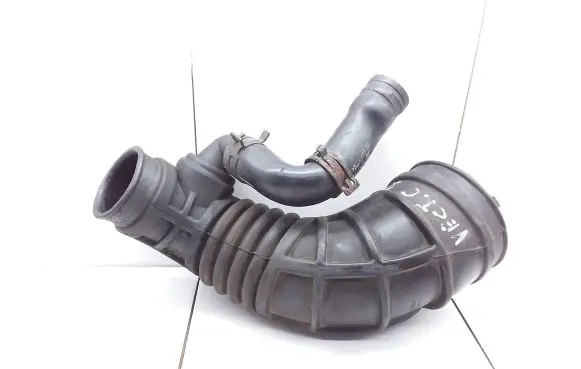 Opel Vectra C Air intake hose/pipe 90528773 1301637