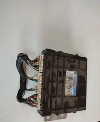 Hyundai Santa Fe Engine control unit/module 9040930112A1