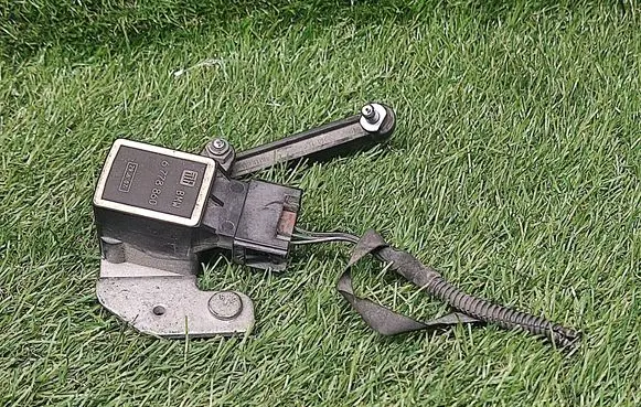 BMW 5 E60 E61 Yaw turn rate sensor 6778860
