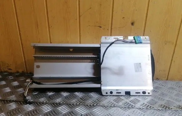 Other center console (tunnel) element