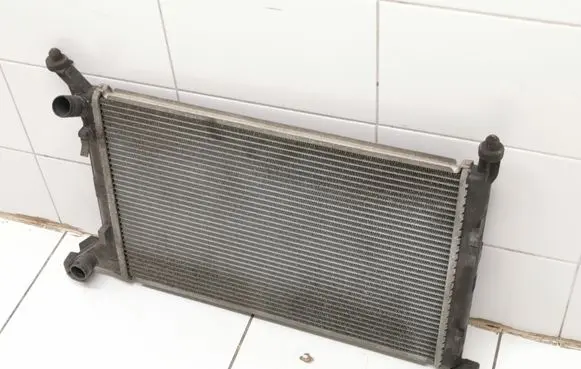 Coolant radiator