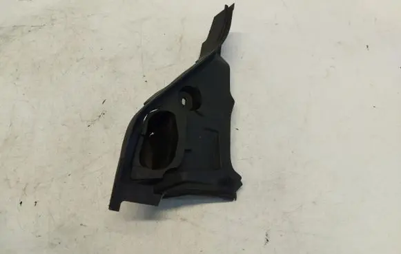 BMW 2 Active Tourer U06 Wiper trim 8737157