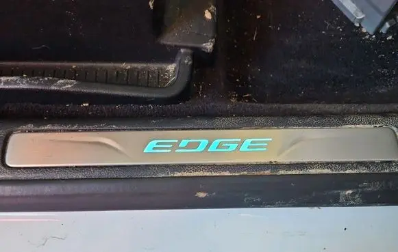 Ford Edge II Center console decorative trim FT4BR13200BG3ZHE IMPRK1524100