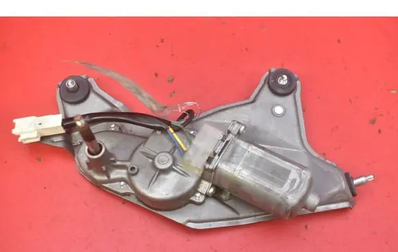 Toyota Prius (NHW20) Rear window wiper motor 85130-47010
