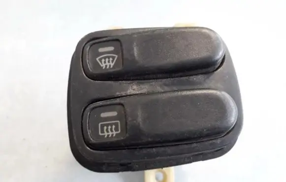 Mazda Xedos 6 Windscreen/window heater switch