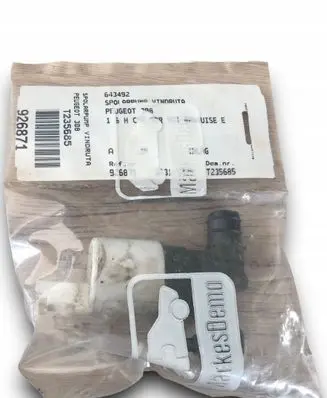 Peugeot 208 Windscreen/windshield washer pump 643492ddc