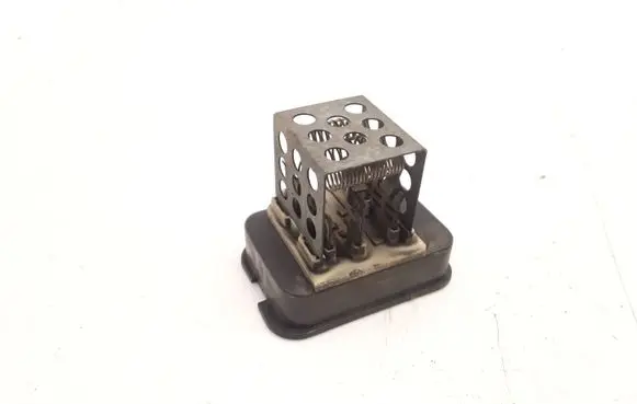 Opel Zafira B Coolant fan relay 