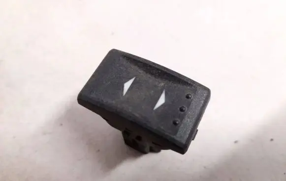 Ford Mondeo Mk III Electric window control switch 1s7t14529ab