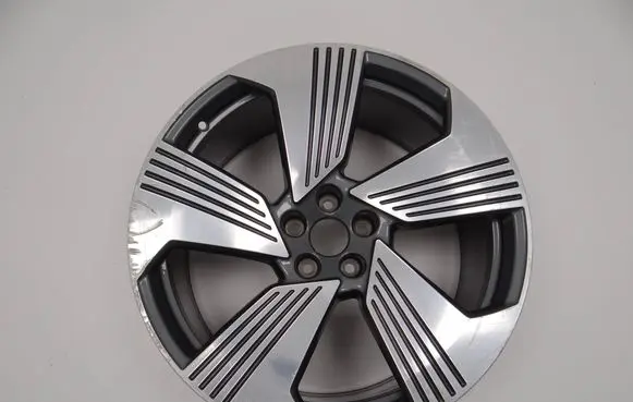 Audi e-tron R21 alloy rim 4KE601025F