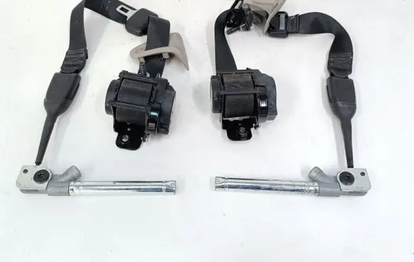 Opel Ampera Front seatbelt 22744331 22782759