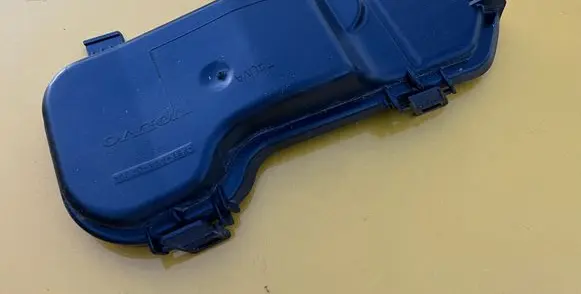 Volvo XC70 Headlight/headlamp dust cover 