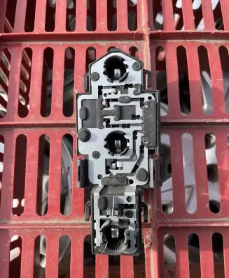 Volkswagen PASSAT B4 Tail light bulb cover holder 3A5945257 141906