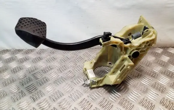 BMW 5 E60 E61 Brake pedal 6760834 6761032