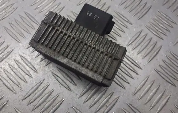 Opel Signum Window wiper relay 51299008
