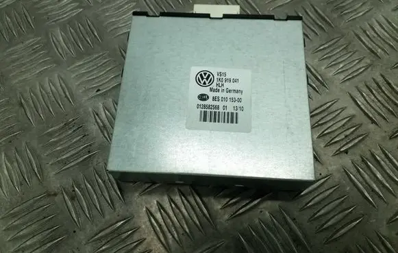 Volkswagen Golf VI Power management control unit 1K0919041