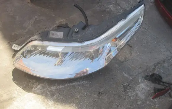Citroen C4 I Headlight/headlamp 9646893980