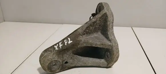 Jaguar XF Engine mounting bracket