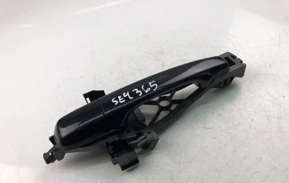 Volvo V50 Front door exterior handle 39879658