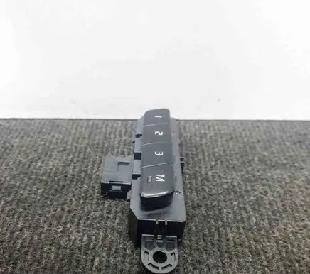 Volvo XC90 Seat control switch 