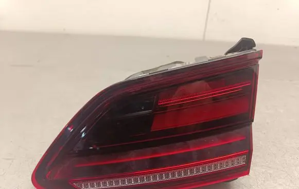 Volkswagen Arteon Tailgate rear/tail lights 3G8945308P 81730204