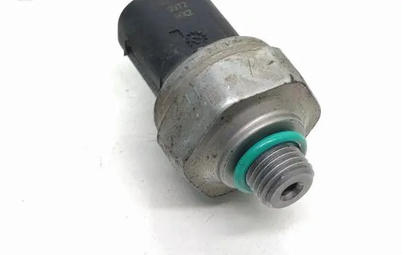 Air conditioning (A/C) pressure sensor