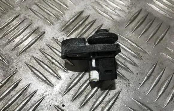 Nissan Note (E11) Front door sensor 