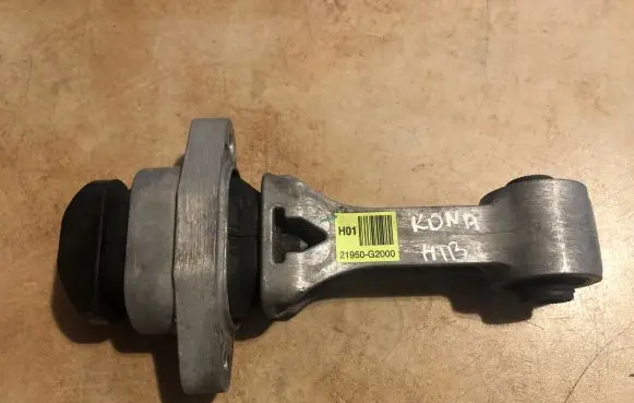 Hyundai Kona I Engine mount bracket 21950G2000
