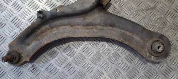 Renault Megane II Front lower control arm/wishbone 8200298454