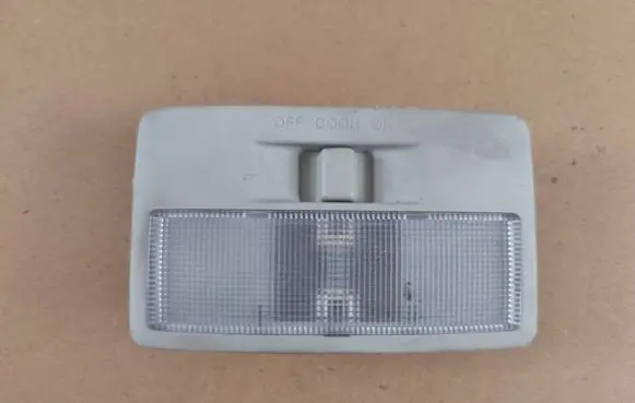 Mazda 3 II Rear seat light