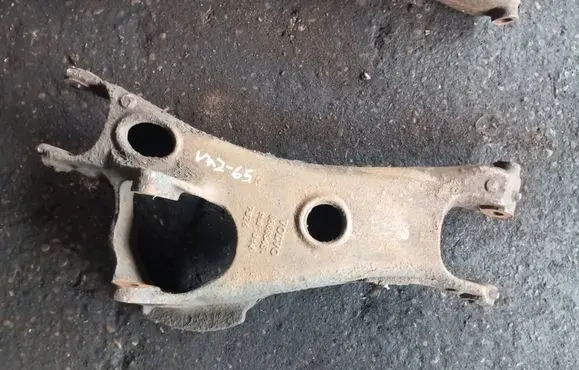 Volvo XC90 Rear upper control arm/wishbone 8686345