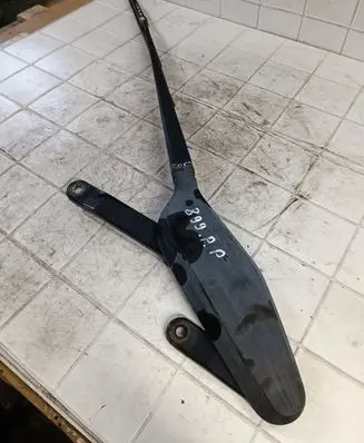 Nissan Almera Tino Front wiper blade arm 4453