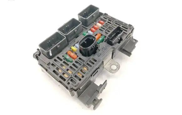 Citroen C4 I Fuse module 9661682980