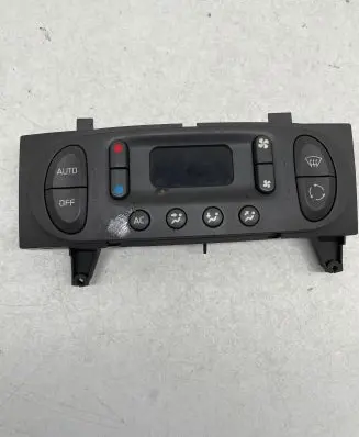Renault Scenic I Climate control unit 69470002 7700435401 662117F