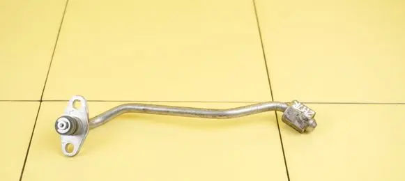 Lexus GS 300 350 430 450H Fuel line pipe 2HTR6
