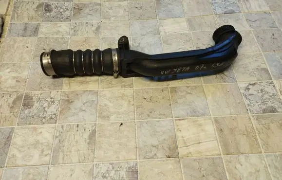 Volkswagen Jetta V Intercooler hose/pipe 3C0145762AL 3C0145770E