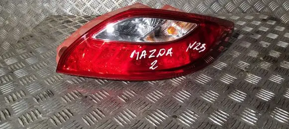 Mazda 2 Rear/tail lights D65151150 K2442