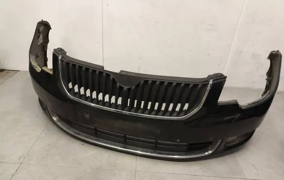 Skoda Superb B6 (3T) Front bumper