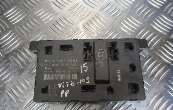 Mercedes-Benz Vito Viano W639 Door control unit/module 6398200226