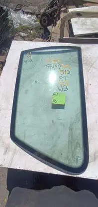 Volkswagen Golf IV Rear door window glass 1212123