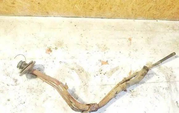 Mazda 3 I Fuel tank filler neck pipe 