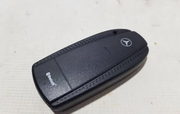 Mercedes-Benz E W211 Bluetooth control unit module B67875877DD B67875877