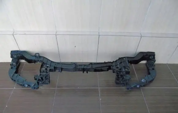 Renault Kangoo II Radiator support slam panel 82000331