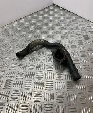 Volkswagen PASSAT B6 Engine coolant pipe/hose 03G121132B