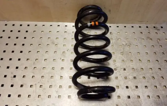 Audi A6 S6 C6 4F Front coil spring