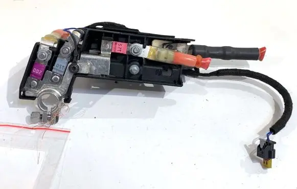 Audi A4 S4 B9 8W Positive cable (battery) 8W0915459E