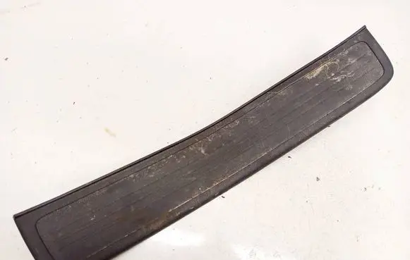 Honda CR-V Rear sill trim cover 84212SWAA012M1